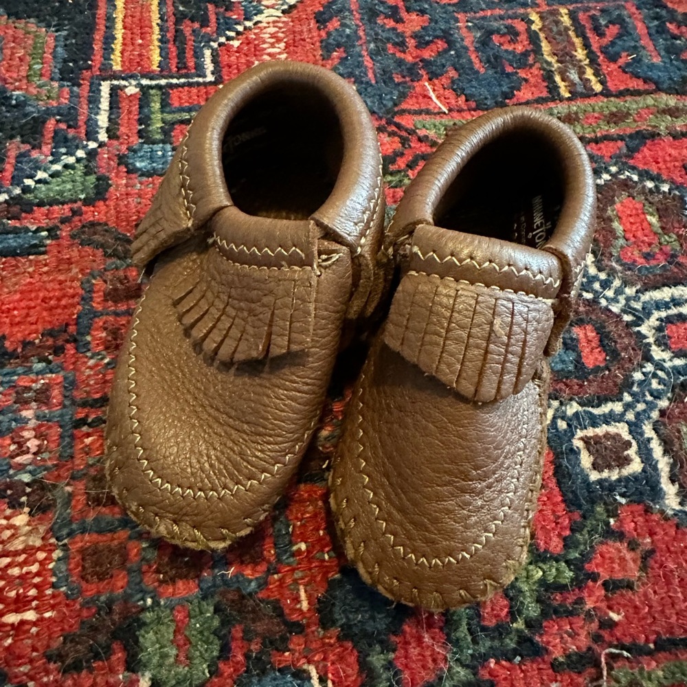 Minnetonka baby moccasins size 3
